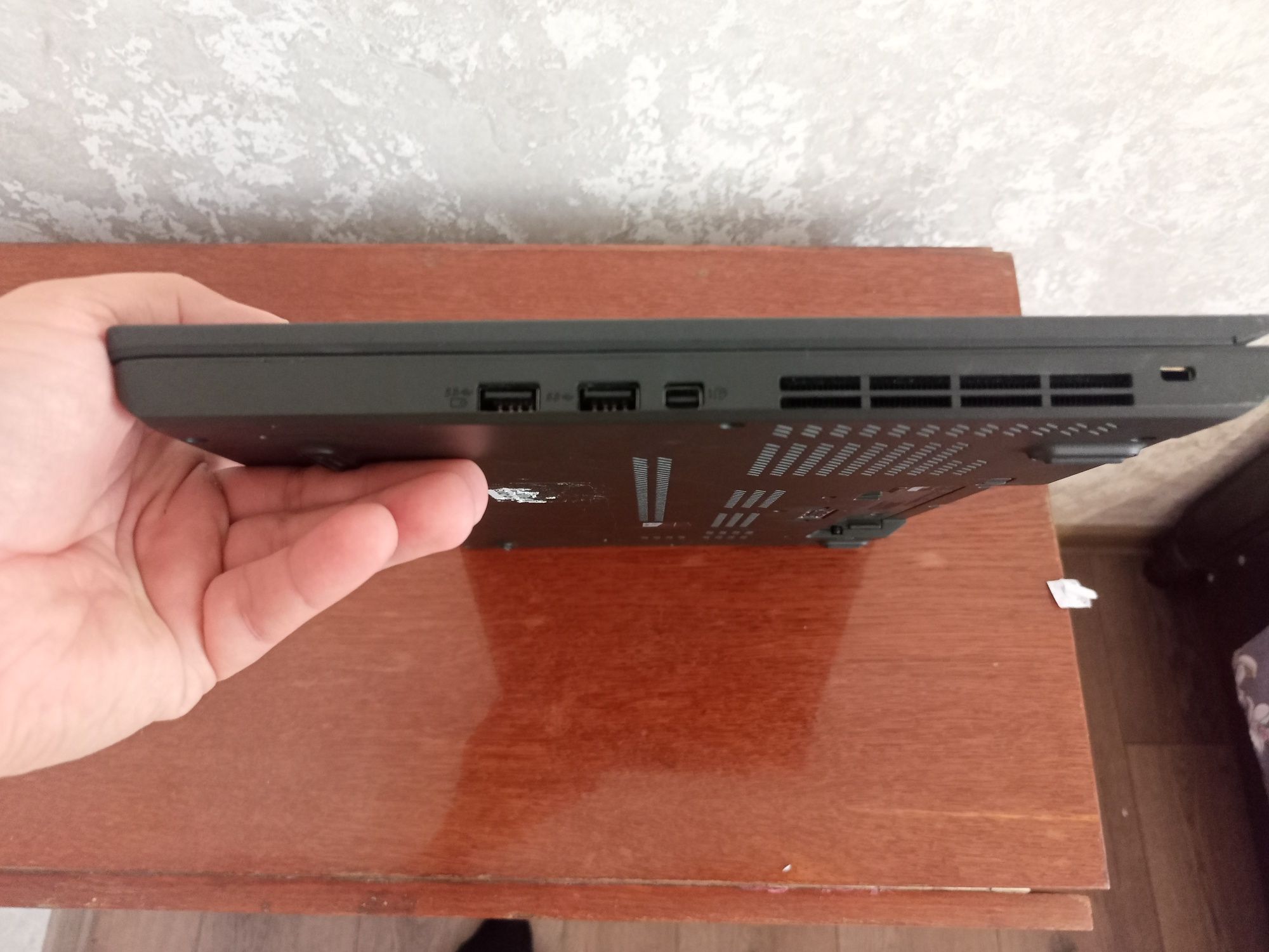 Lenovo ThinkPad P50s на запчасті