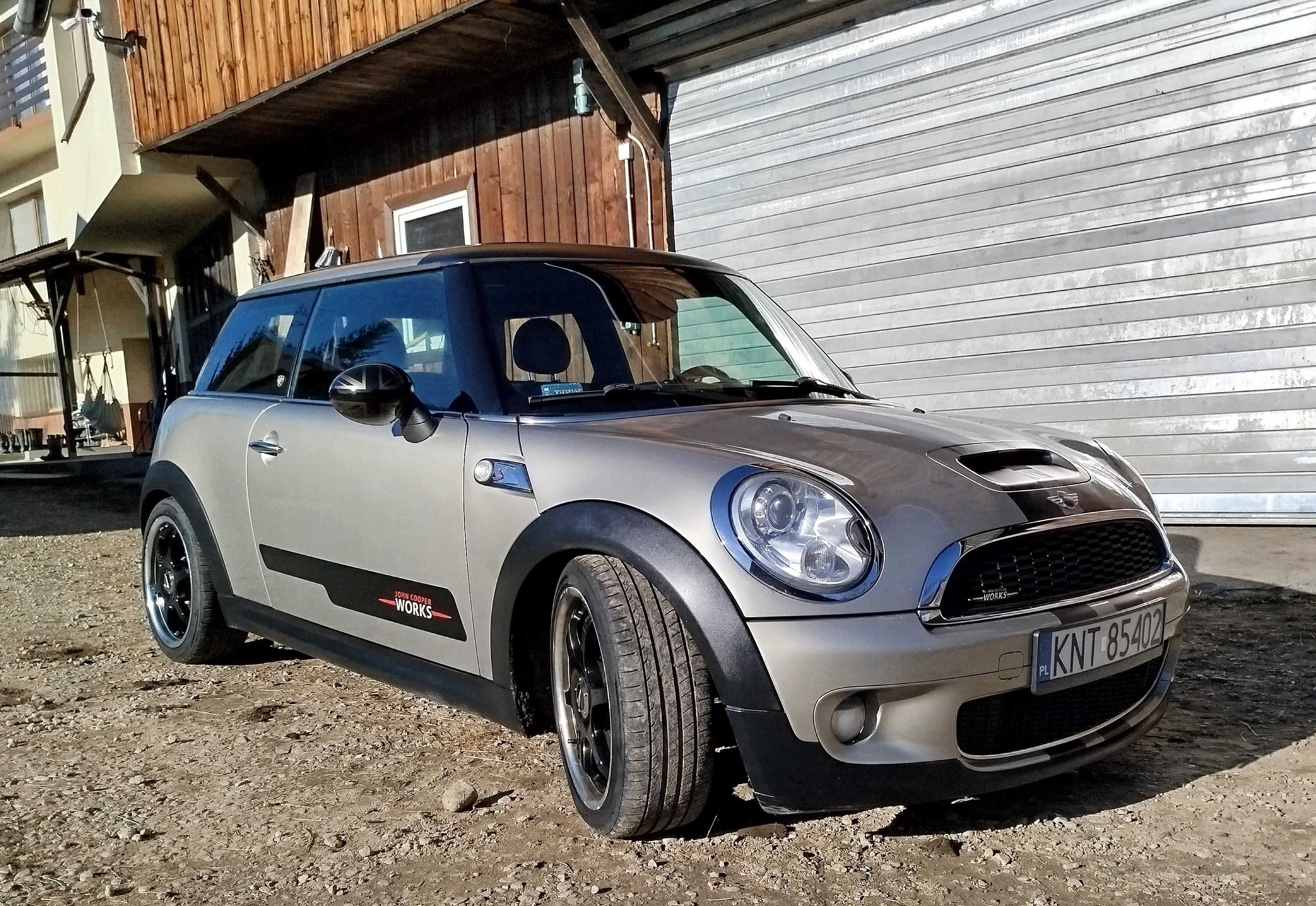 Mini Cooper S 1.6 JCW po remoncie.