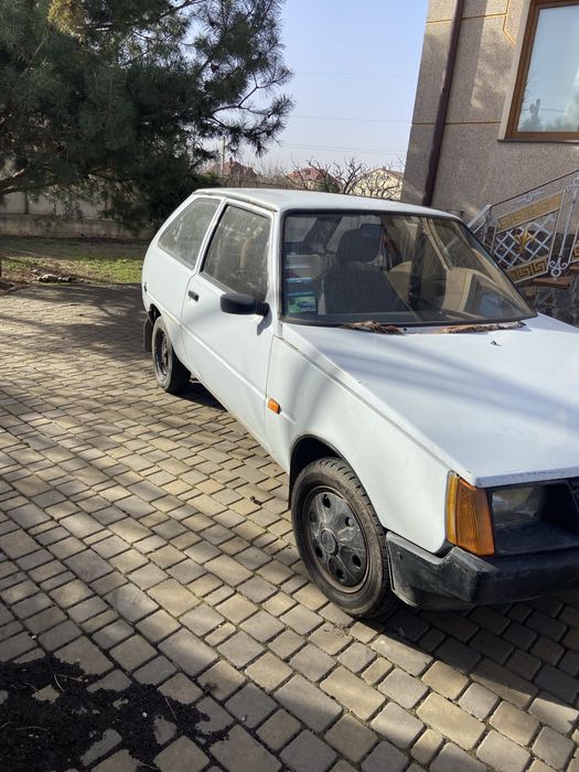 Таврия 1102 ,1992 года , 1,2