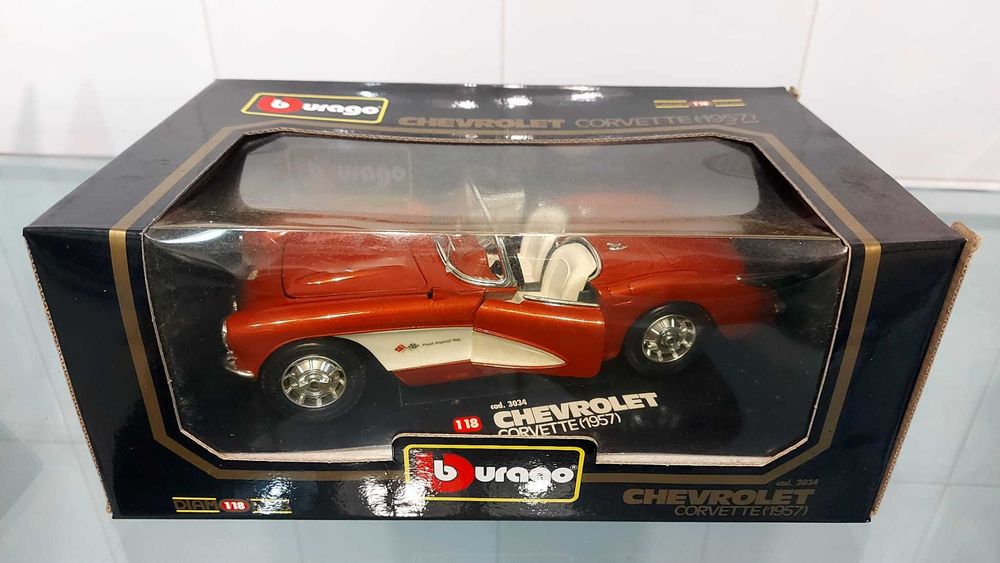 Burago Chevrolet Corvette 1957 1/18