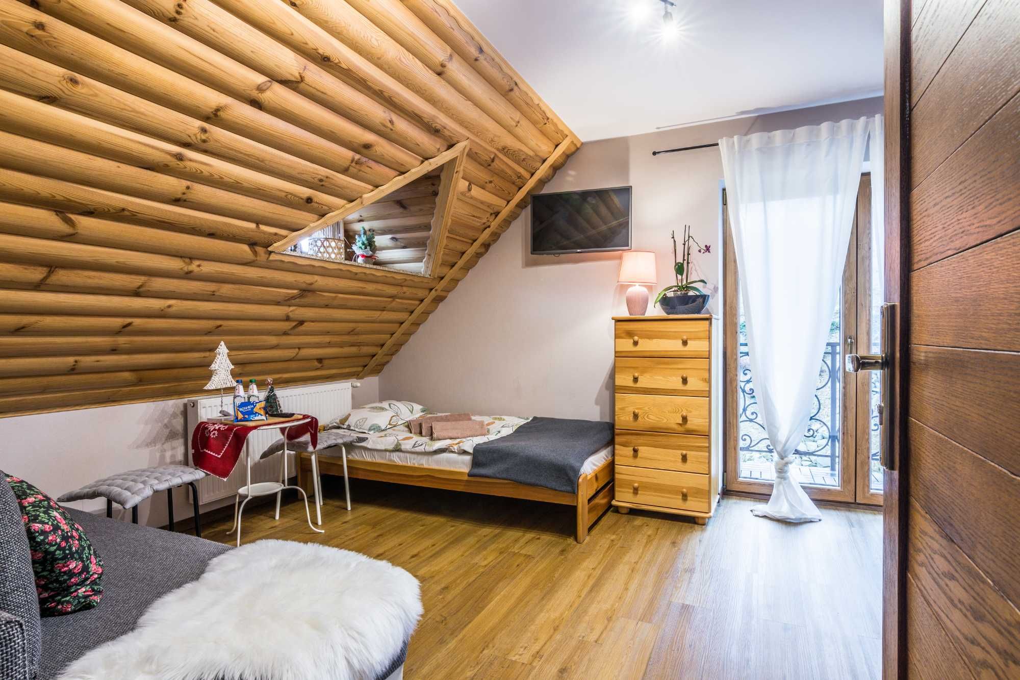 Wakacje Pakiet Pobyt  Wynajem Apartamenty Pokoje Dom Lato w Góra