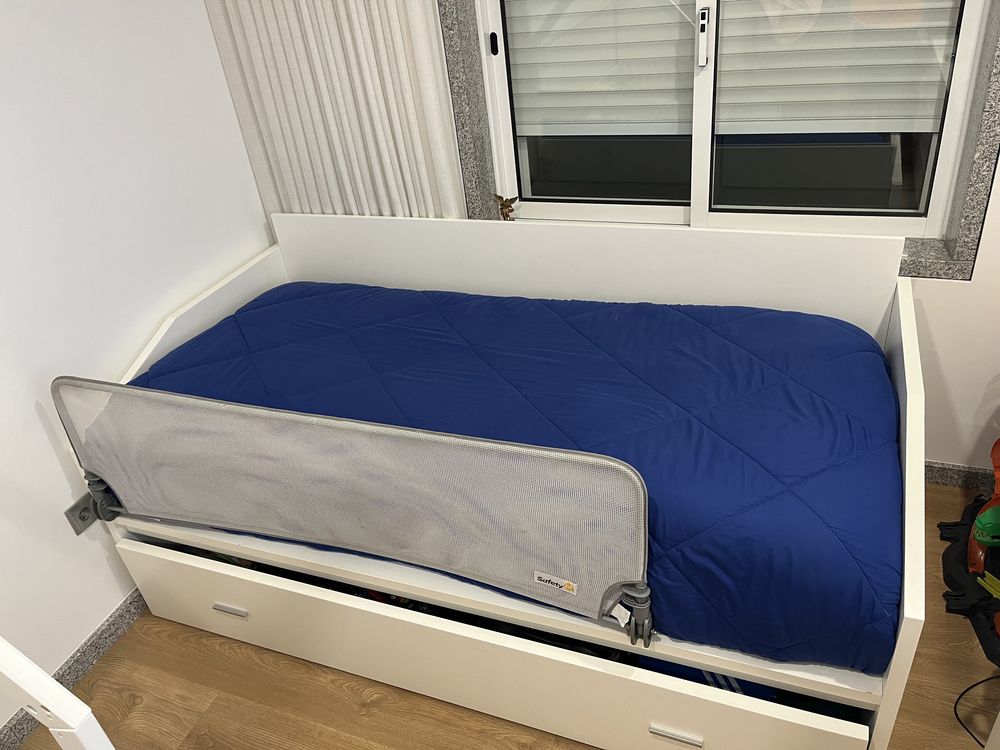 Cama de solteiro com gaveta que dá para fazer cama também