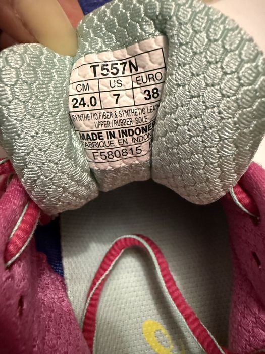 Кросівки     Asics