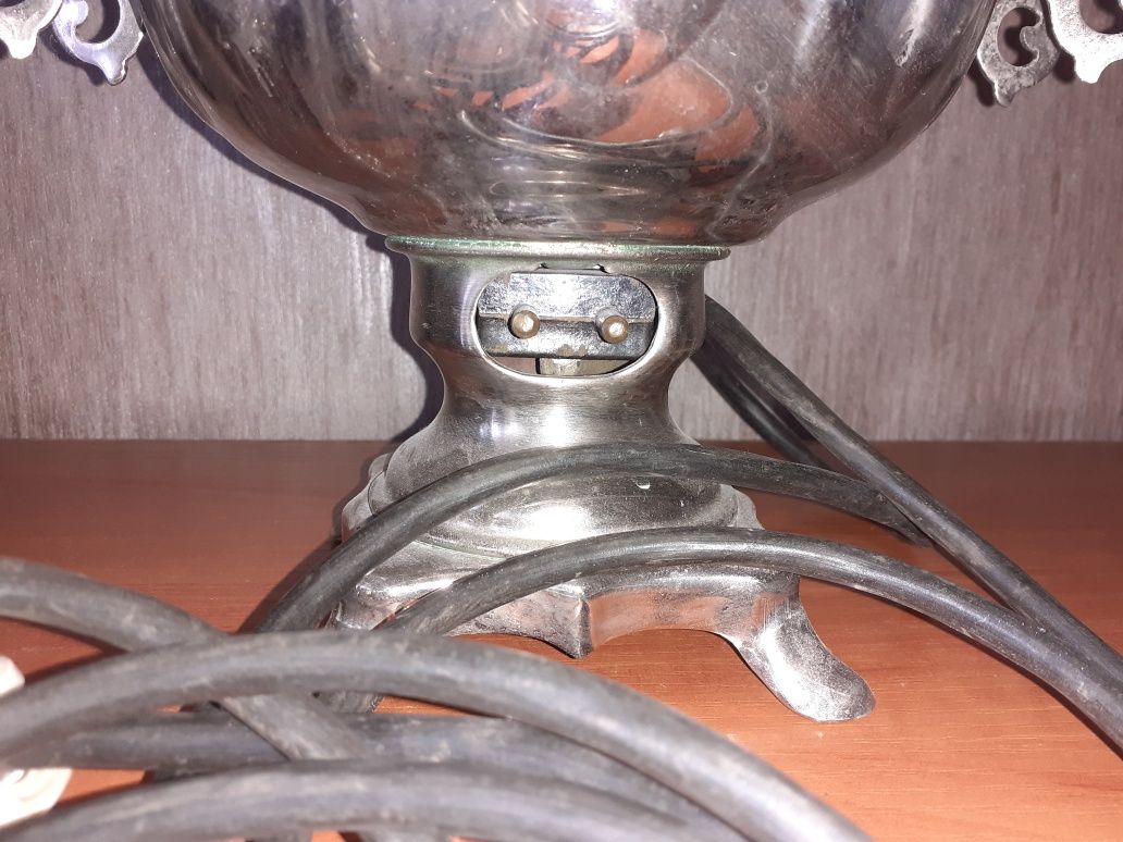Samowar elektryczny