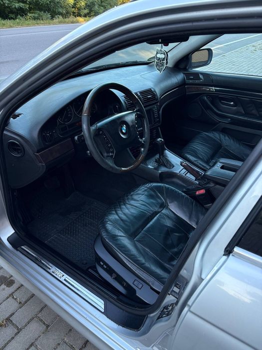 BMW E39 (530d) 2001