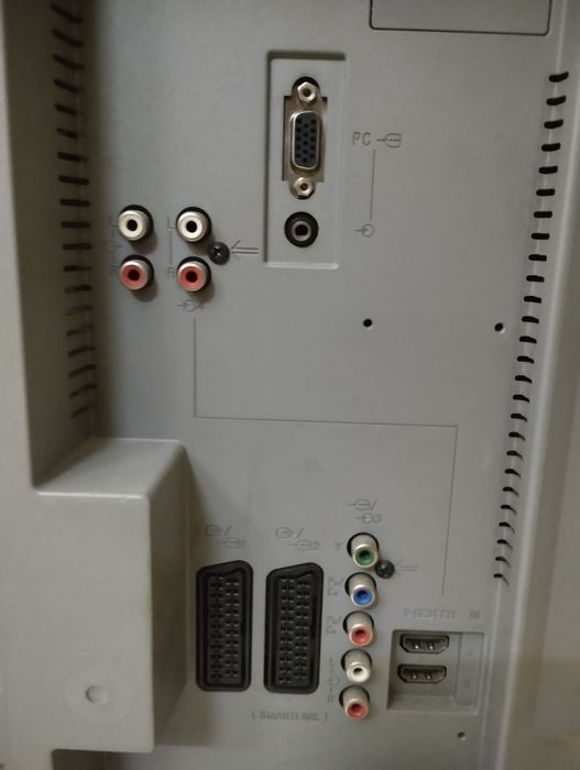 TV Sony Bravia, em bom estado