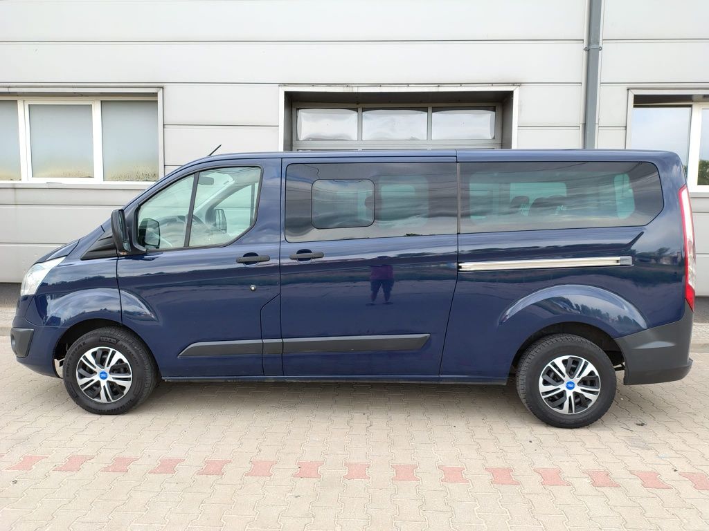 Ford transit custom L2H1 long tourneo 9 osobowy osób