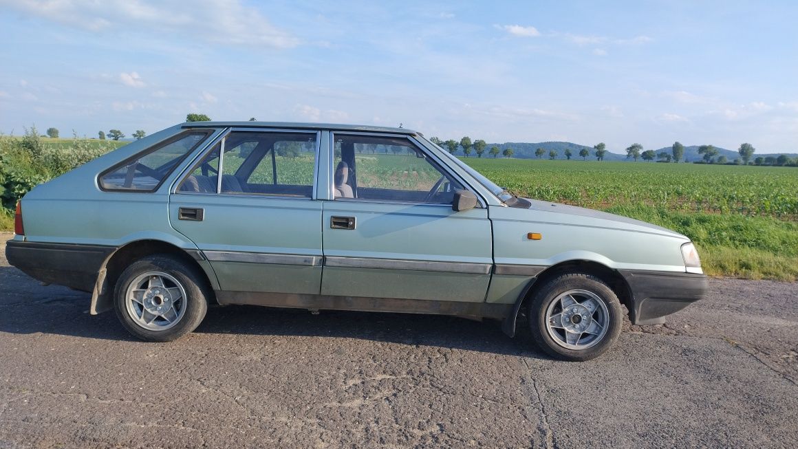 Polonez Caro 1.6