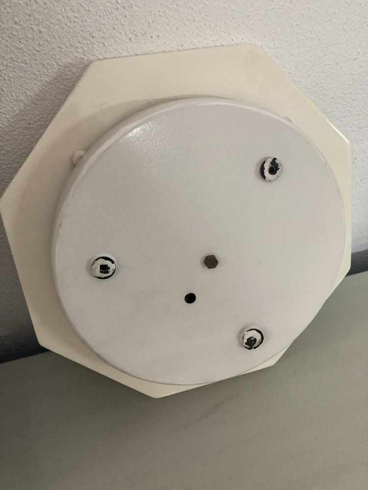 Candeiro tecto WC