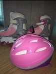 Patins em linha e capacete, para menina