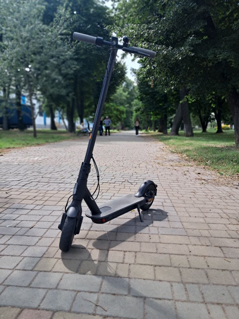 Mi Electric Scooter 1S