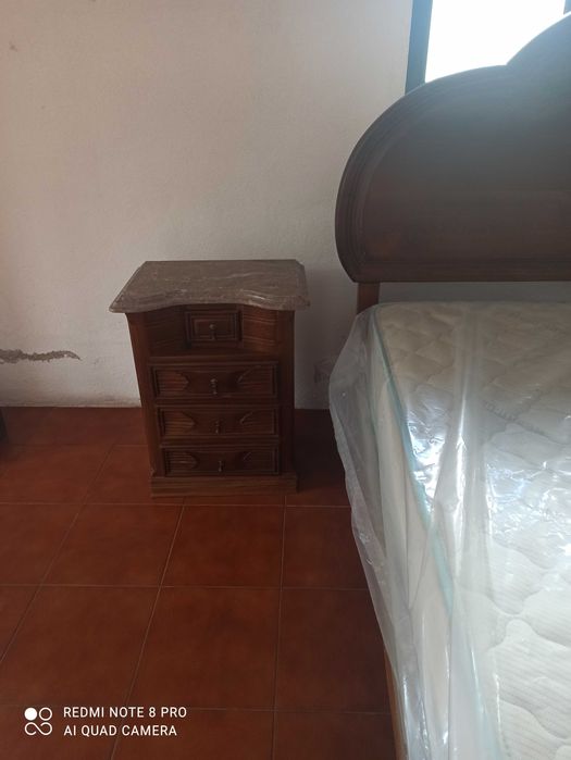 Móveis quarto de casal em madeira