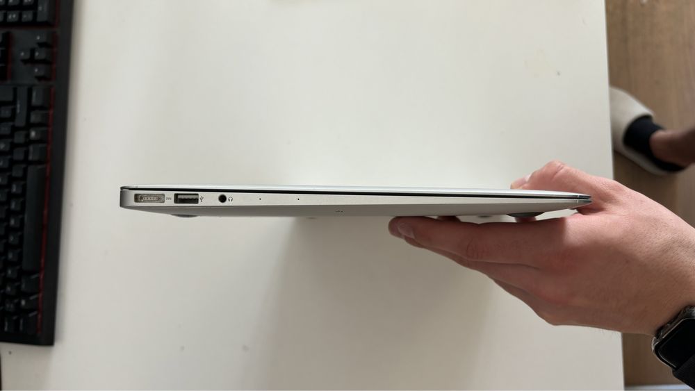 macbook air i5 como novo