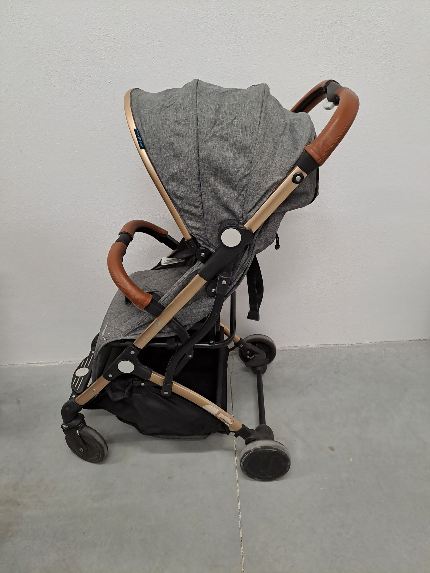 Carrinho de bebé AVIATOR MaxiBaby