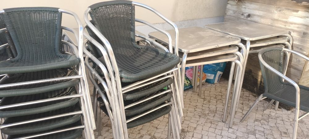 Mesas e Cadeiras de Esplanada