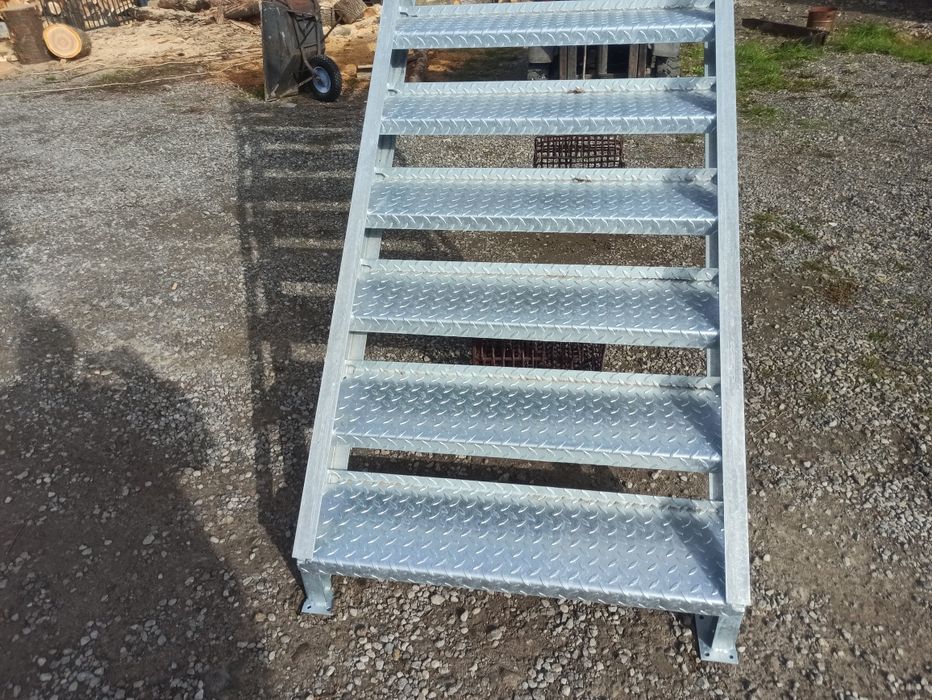 Schody metalowe ocynkowane