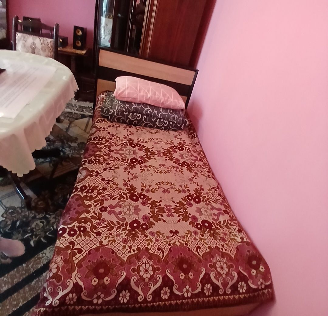 Оренда окремої кімнати для дівчини,центр міста ,підселення