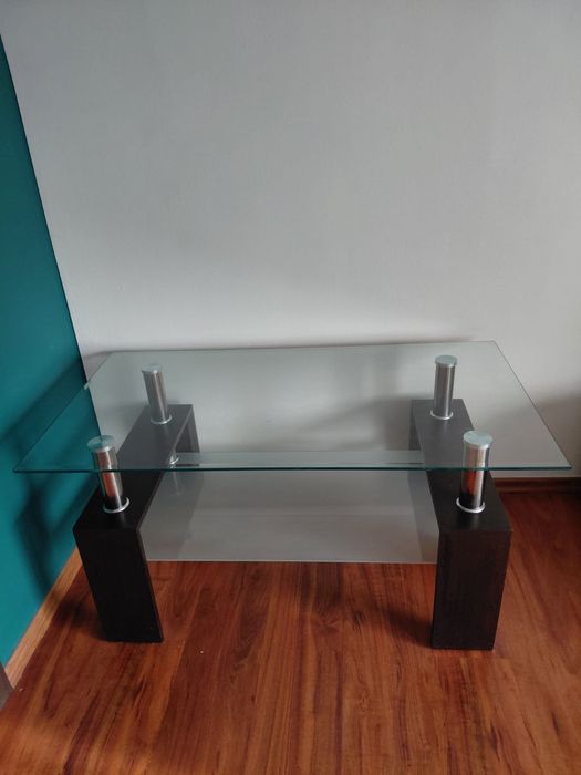 Szklany stolik kawowy