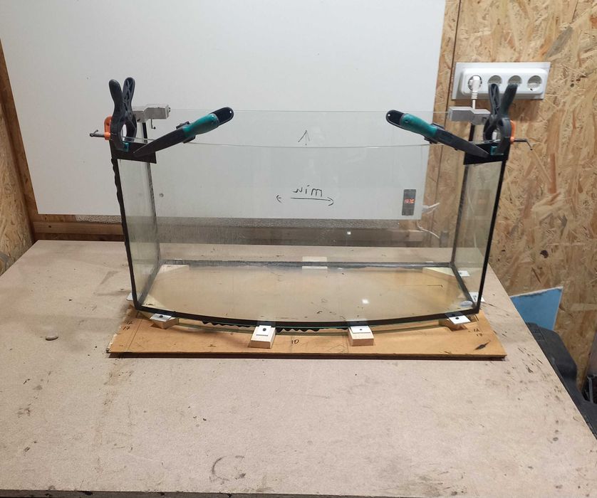 Ремонт акваріума.