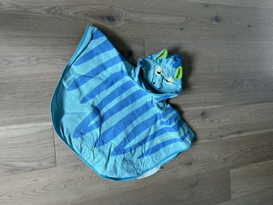 Recznik kąpielowy dla dzieci z kapturem Decathlon