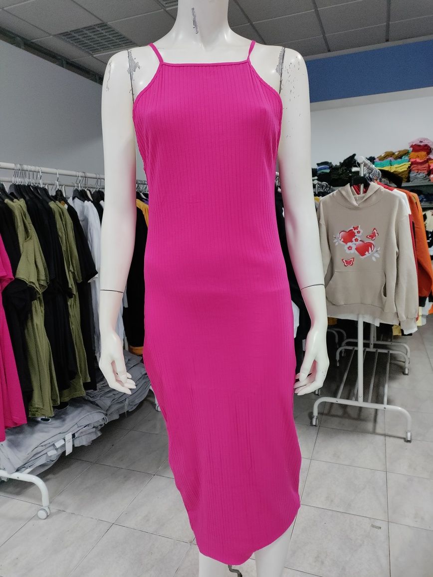 Vestidos 3,50 Euros.                     Só para REVENDA