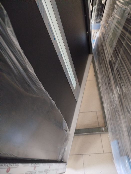 Drzwi zewnętrzne kompozytowe 100tki