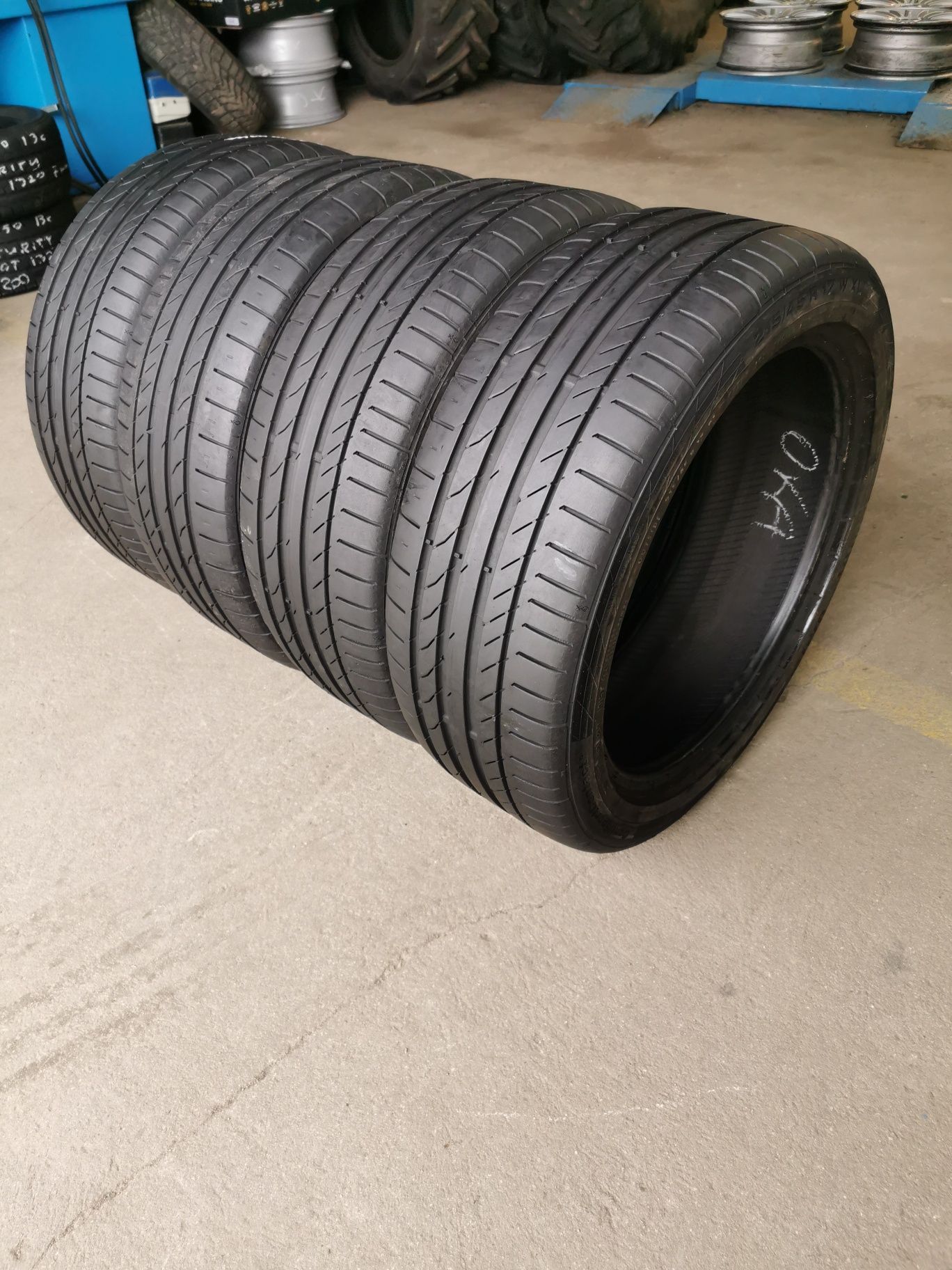 Komplet opon 215/45R17 91W Continental ContiSportContact 5