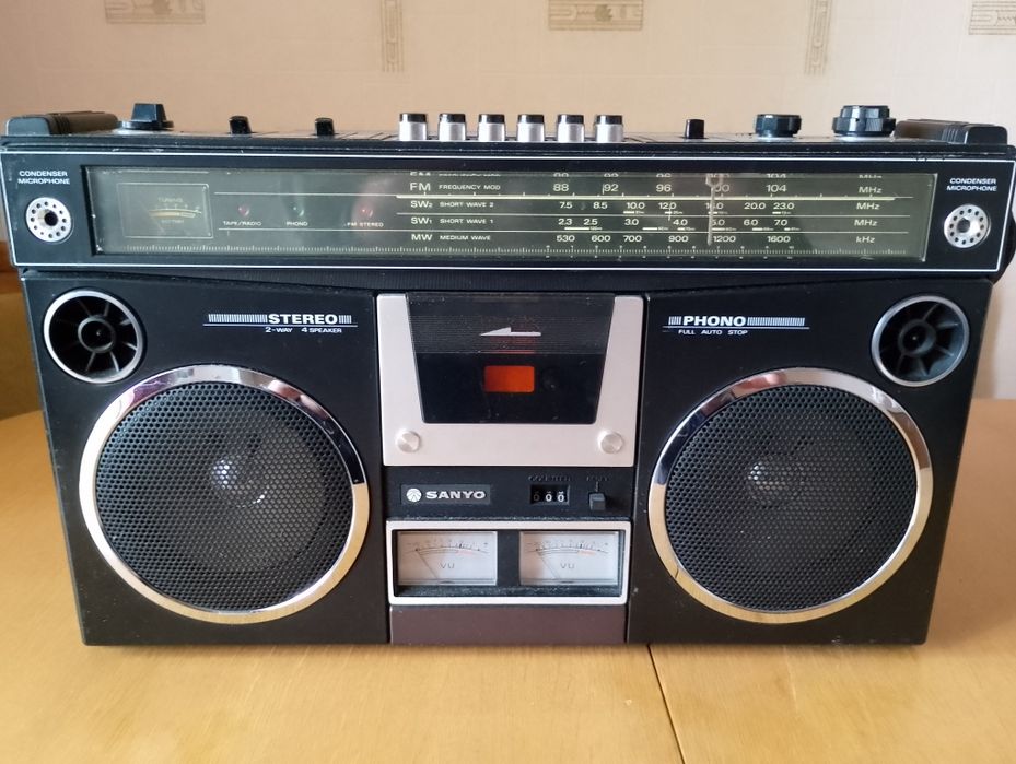 Магнитофон Sanyo M4500 KE бумбокс