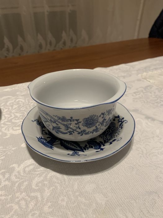 Miseczki z talerzykami. Porcelana Książ PRL