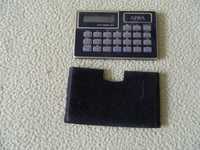 kalkulator Aiwa w pokrowcu