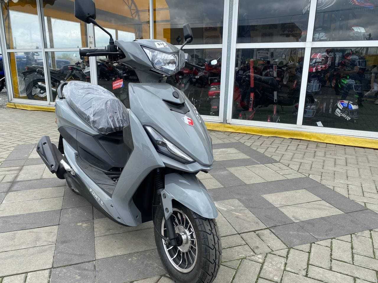 Скутер FORTE JOG 80 cc