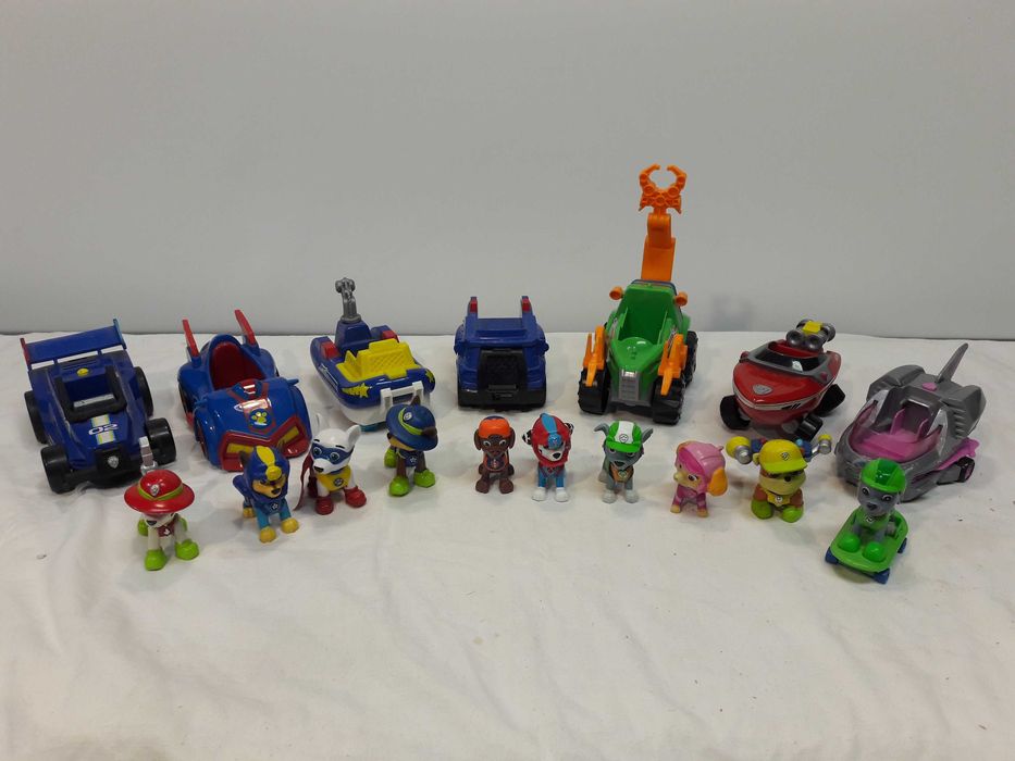 Psi Patrol. Pieski i pojazdy