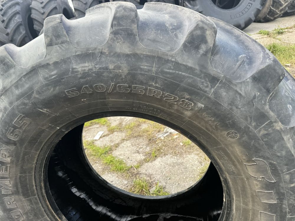 Opona 540/65R28 Vredestein