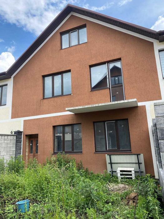 Продаж котеджу по ціні квартири