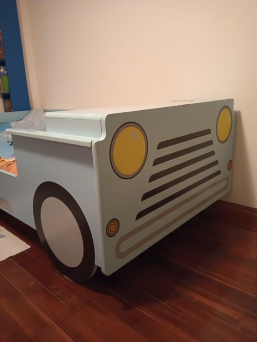 Cama carro para criança