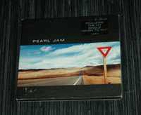 PEARL JAM - Yield. 1998 Sony.
