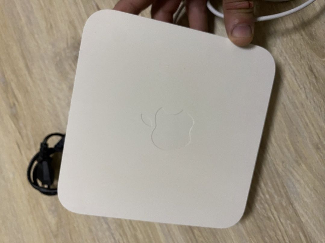 Продам/обміняю роутер Apple AirPort Extreme 802.11n (5-те покоління)