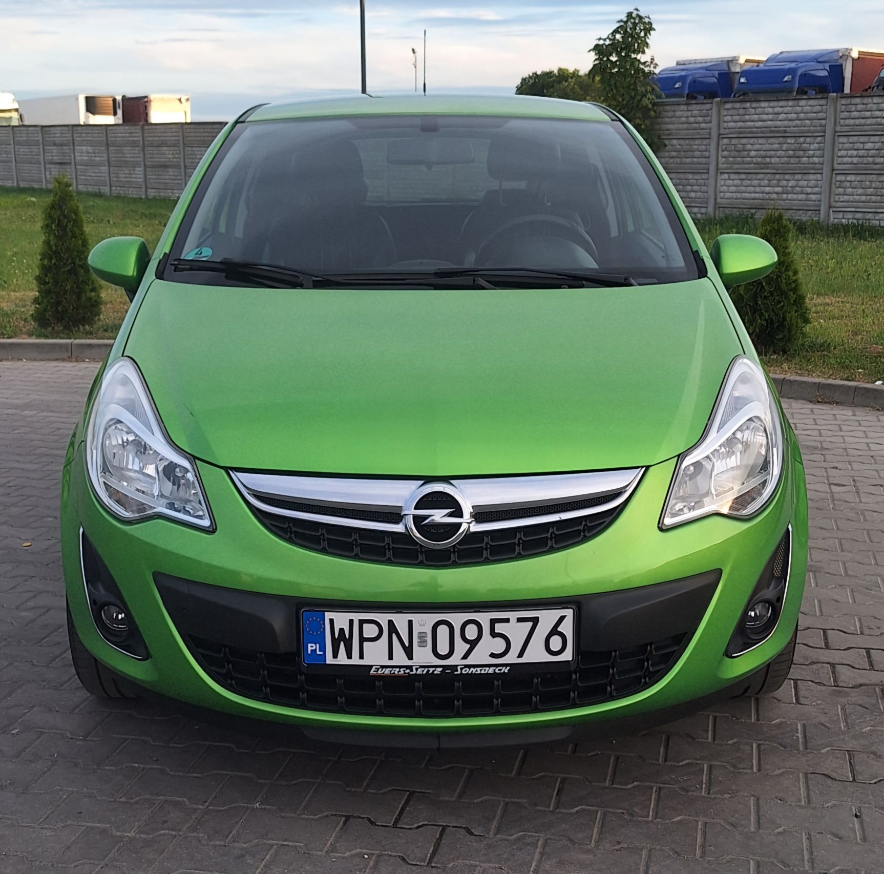 Opel Corsa 1.4 /2013 / Sprowadzony//Zarejestrowany w Polsce//