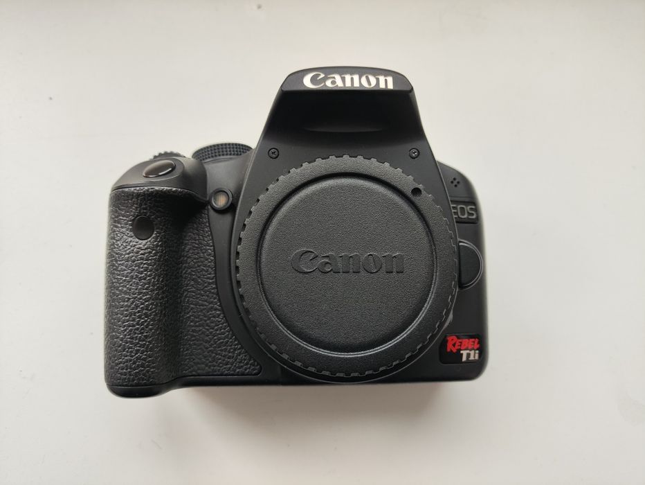 Фотоапарат Canon EOS 500D (Rebel T1i)