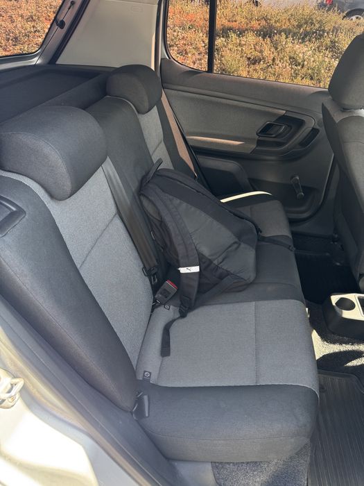 Авто skoda fabia 2011 1.2