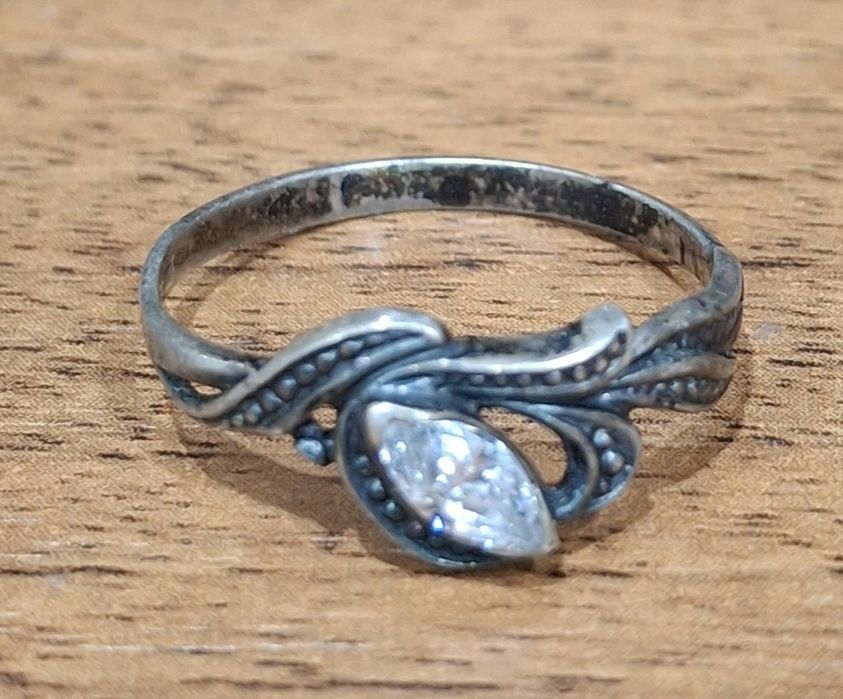 Продам кольцо,серебро.