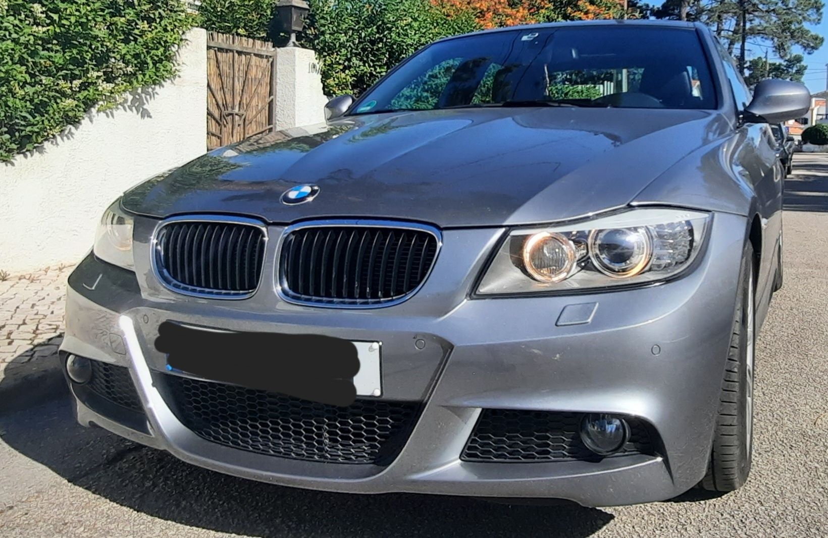 BMW 320d - AUTO - M-PACK