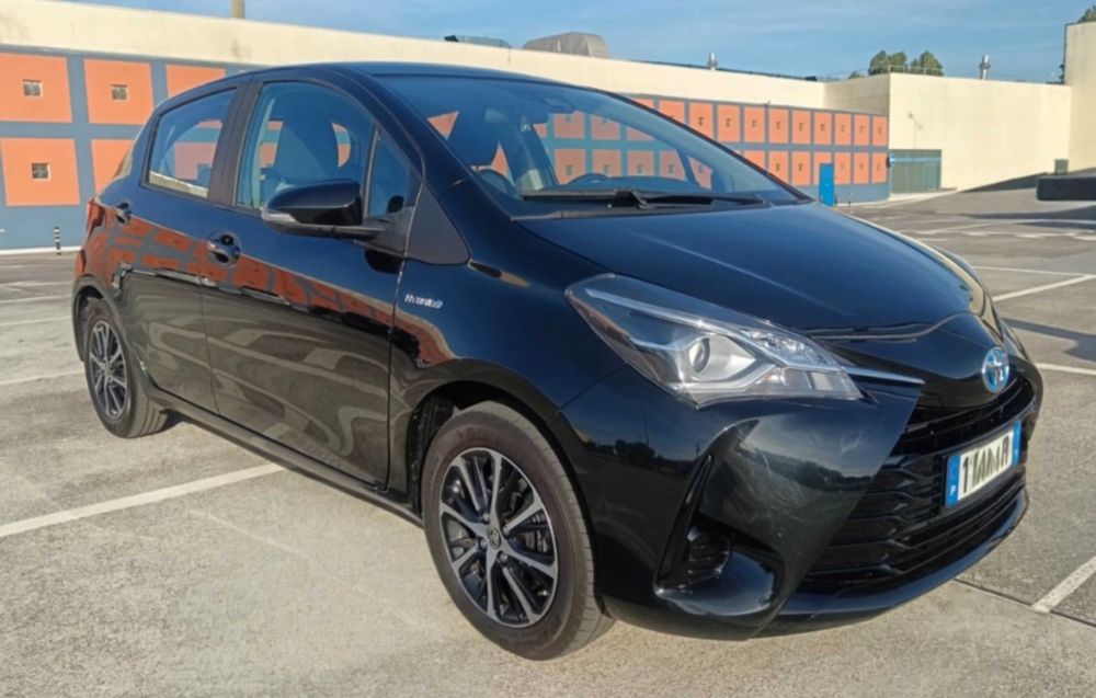Toyota Yaris Híbrido - 19