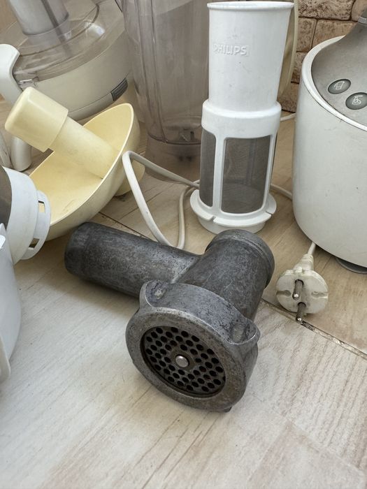 Кухонний комбайн Philips HR7768