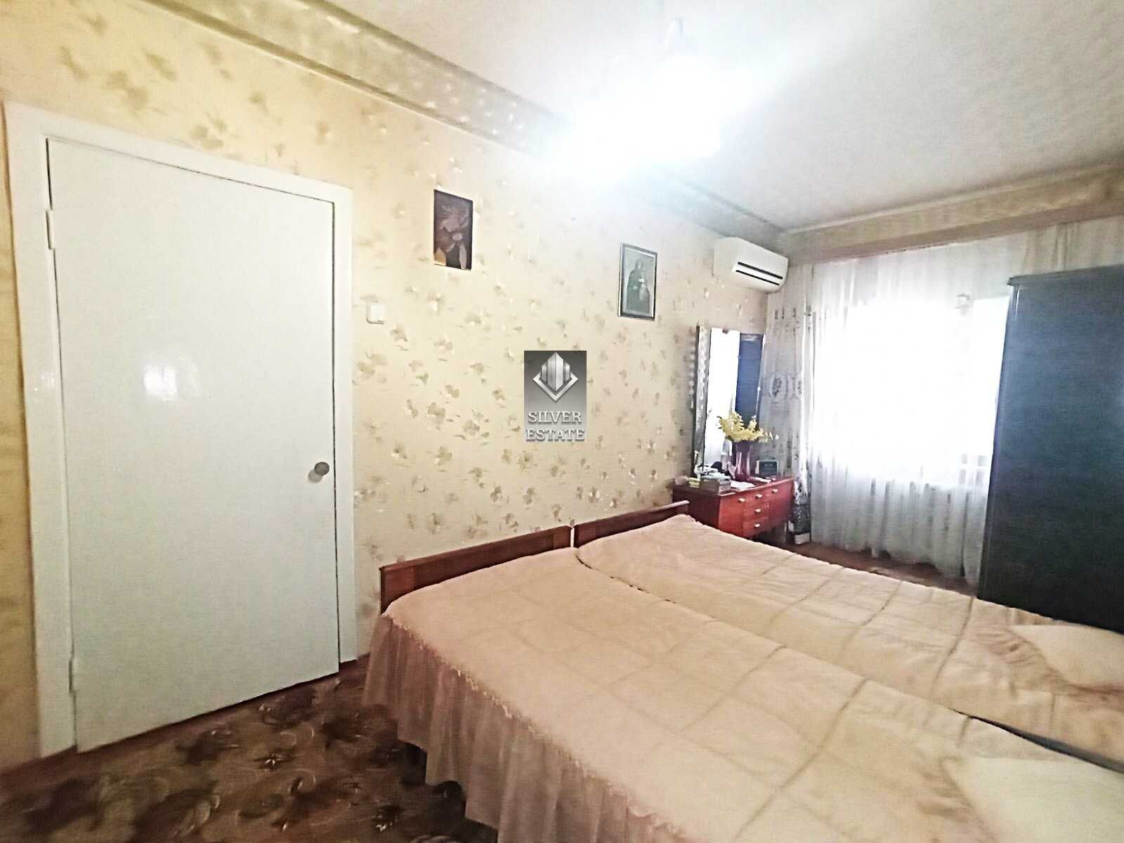 Продам 2-кімнатну квартиру, вул. Пархоменка, Шевченківський район