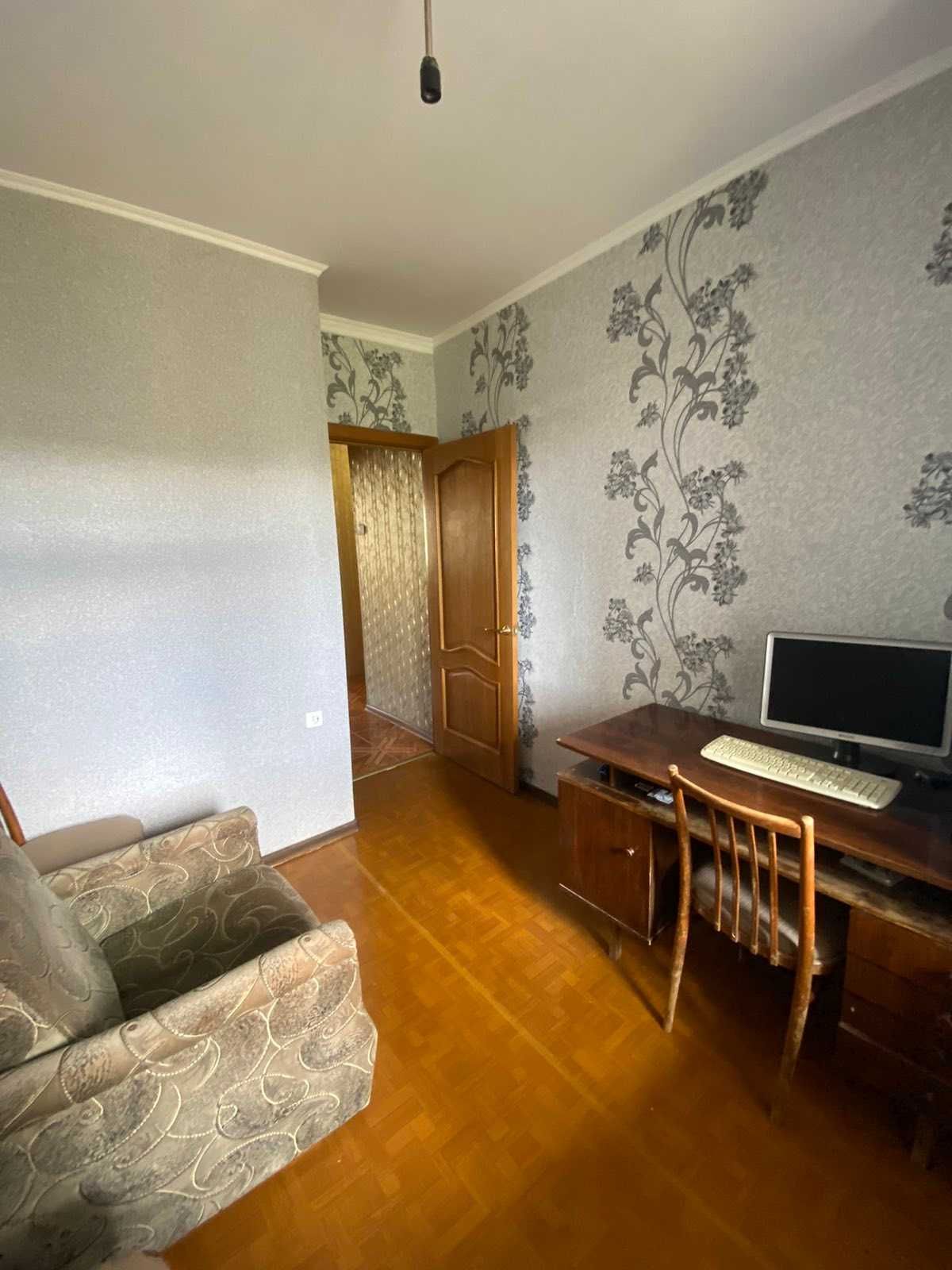 Продаж 3 кімнатної квартири на Сонячному