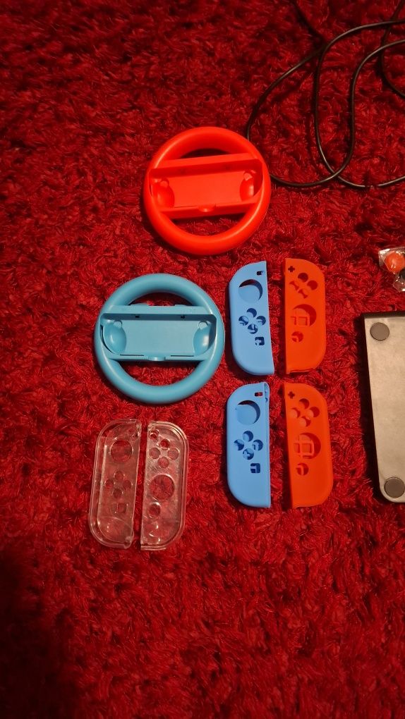 Nintendo switch v1 + akcesoria + 2 gry