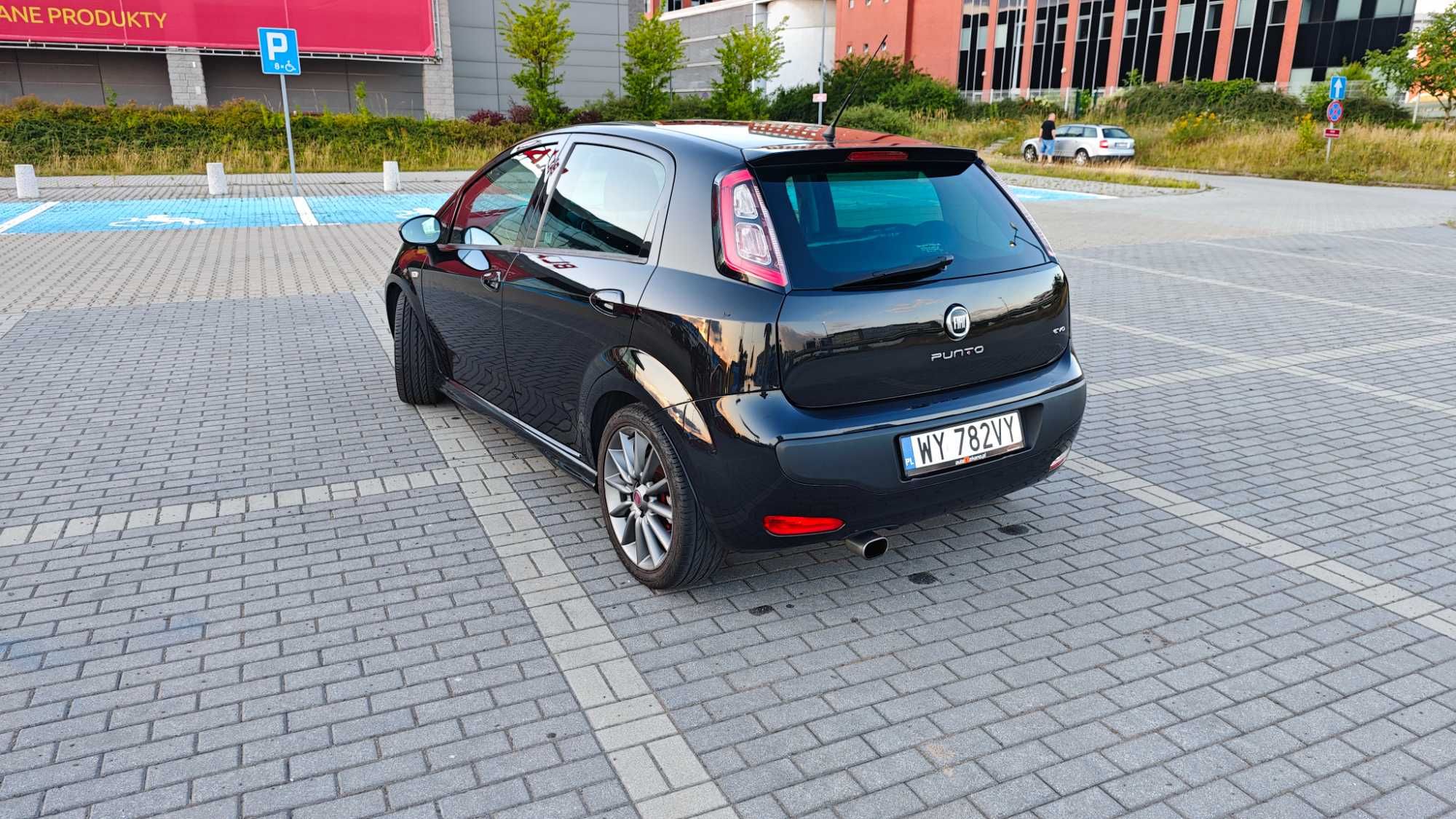 Fiat Punto EVO 1.4 MultiAir Turbo Sport 2010, dobry stan