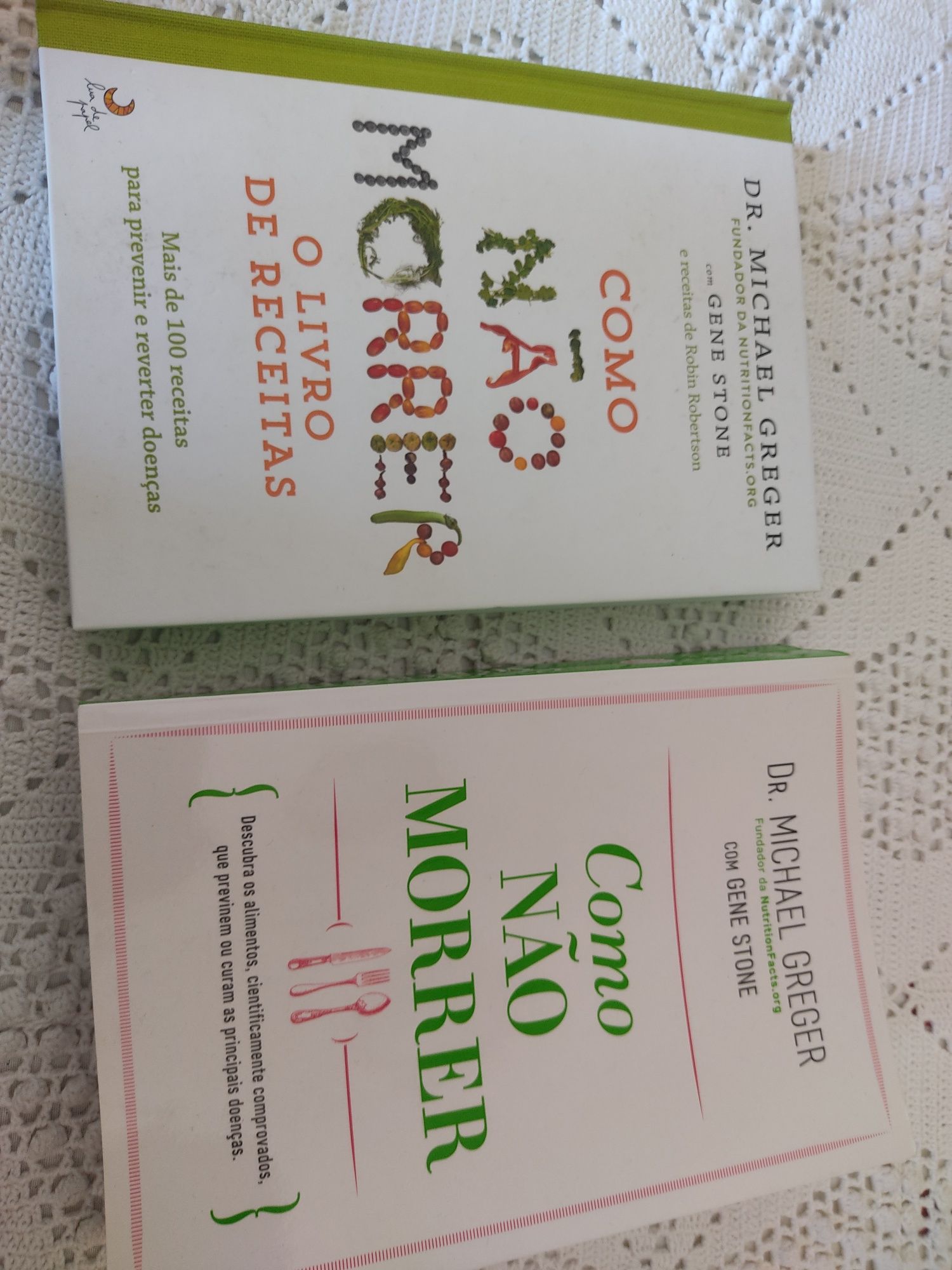 Livro "Como não morrer" mais livro de receitas