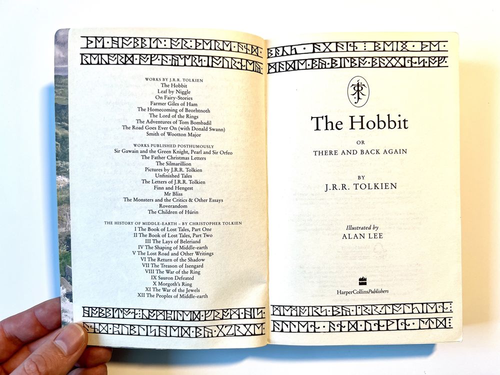 Książka Tolkien - The Hobbit, w języku angielskim